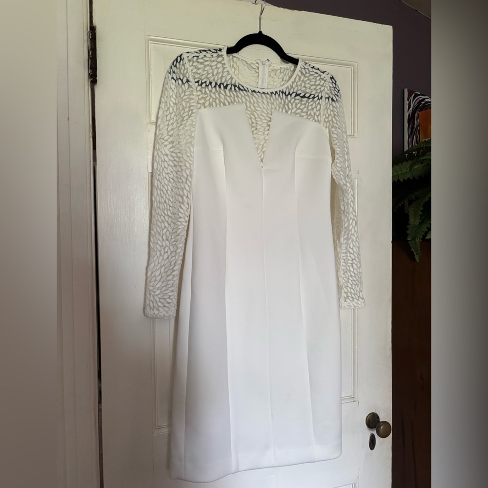 Elegant White Lace Sleeve Dress